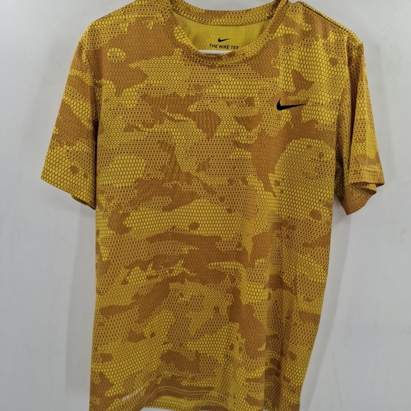 Nike Other - Nike Yellow Camo Shirt Men’s Medium Camouflage Geometric‎ Workout Athletic